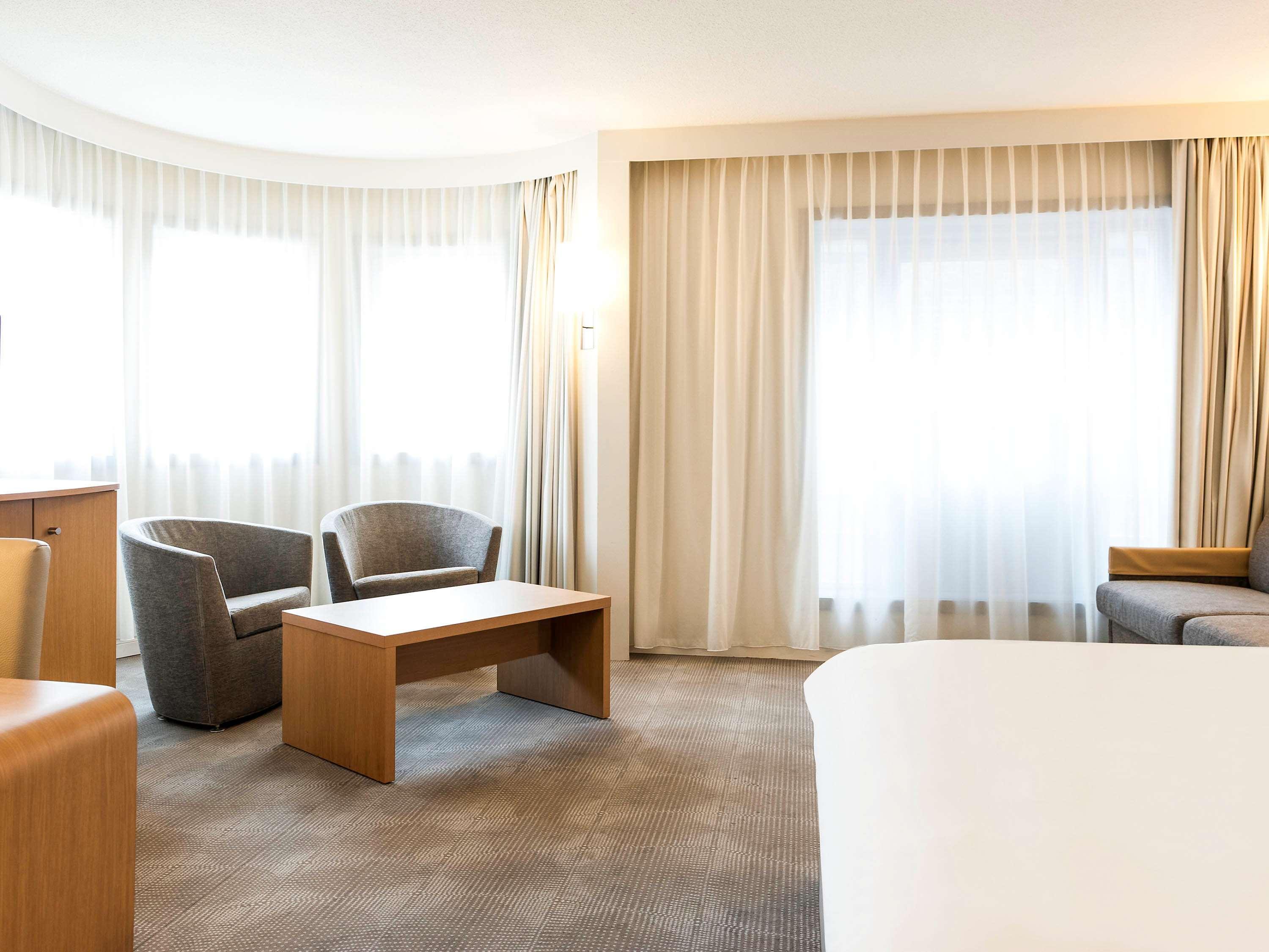 Novotel Gent Centrum Esterno foto
